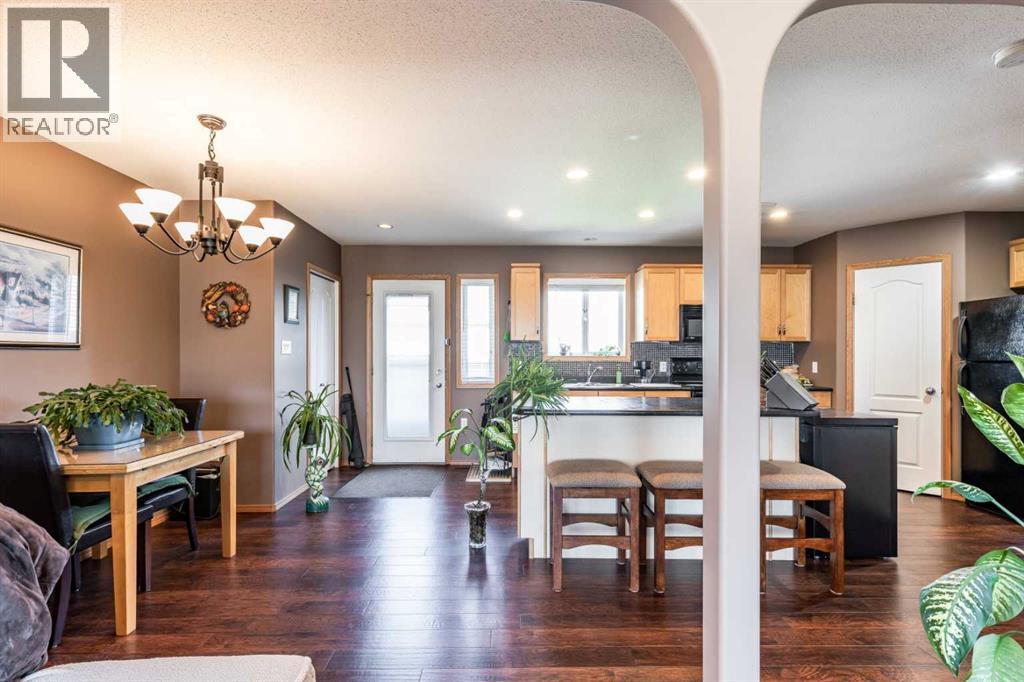 2, 128 3 Street Ne, Redcliff, Alberta  T0J 2P0 - Photo 13 - A2304388