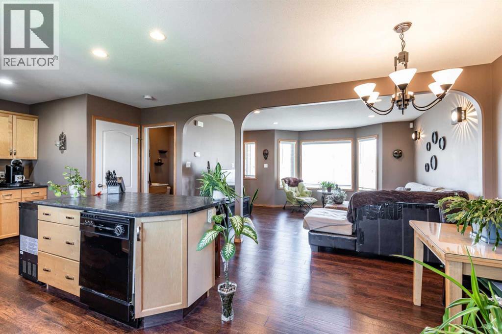 2, 128 3 Street Ne, Redcliff, Alberta  T0J 2P0 - Photo 17 - A2304388