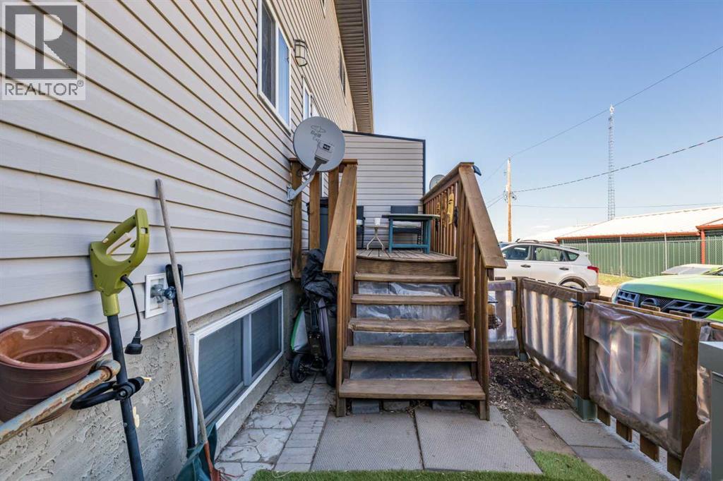 2, 128 3 Street Ne, Redcliff, Alberta  T0J 2P0 - Photo 44 - A2304388
