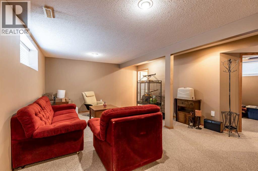 2, 128 3 Street Ne, Redcliff, Alberta  T0J 2P0 - Photo 34 - A2304388