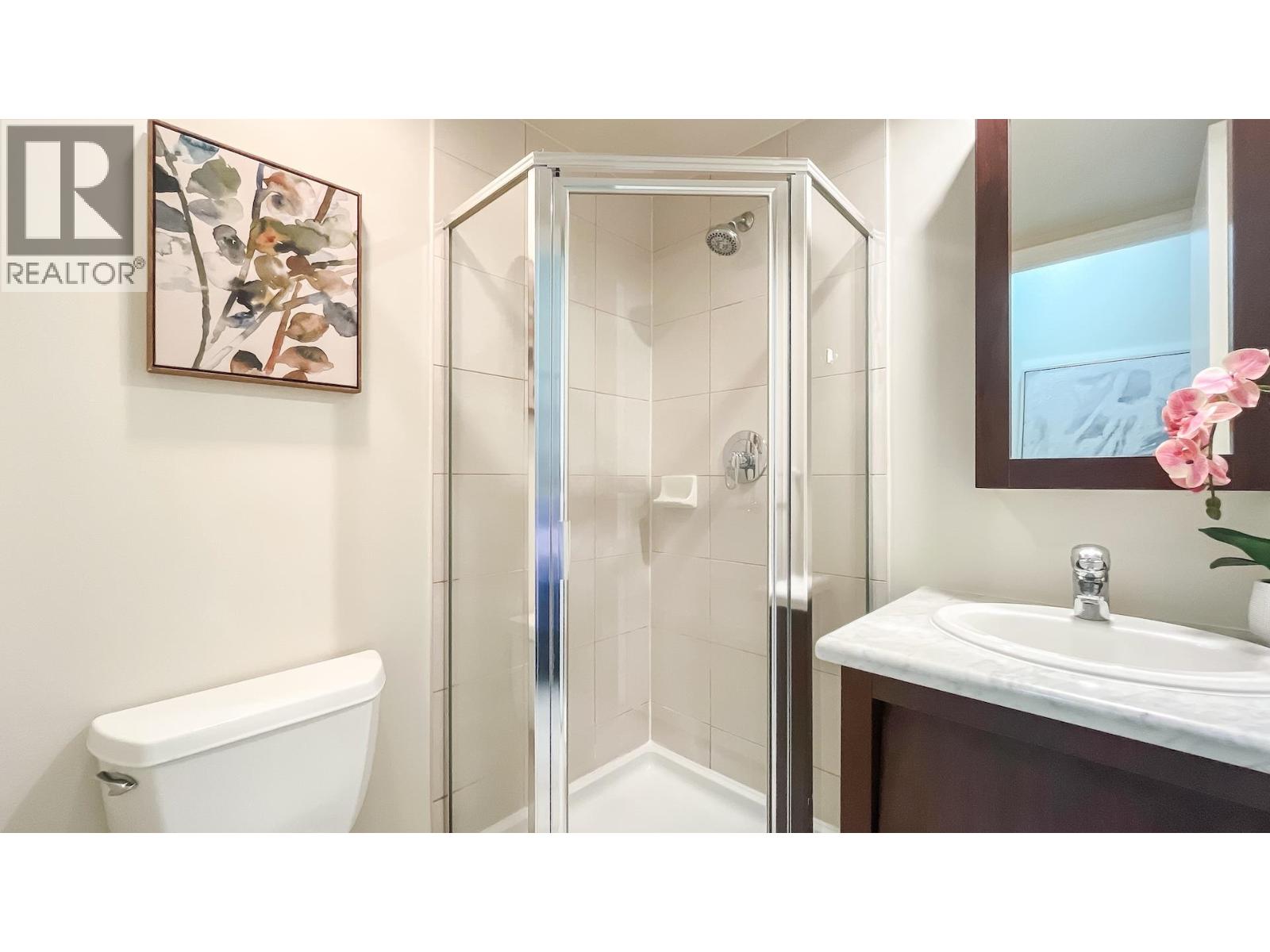 301 7368 Sandborne Avenue, Burnaby, British Columbia  V3N 5C5 - Photo 17 - R3114029