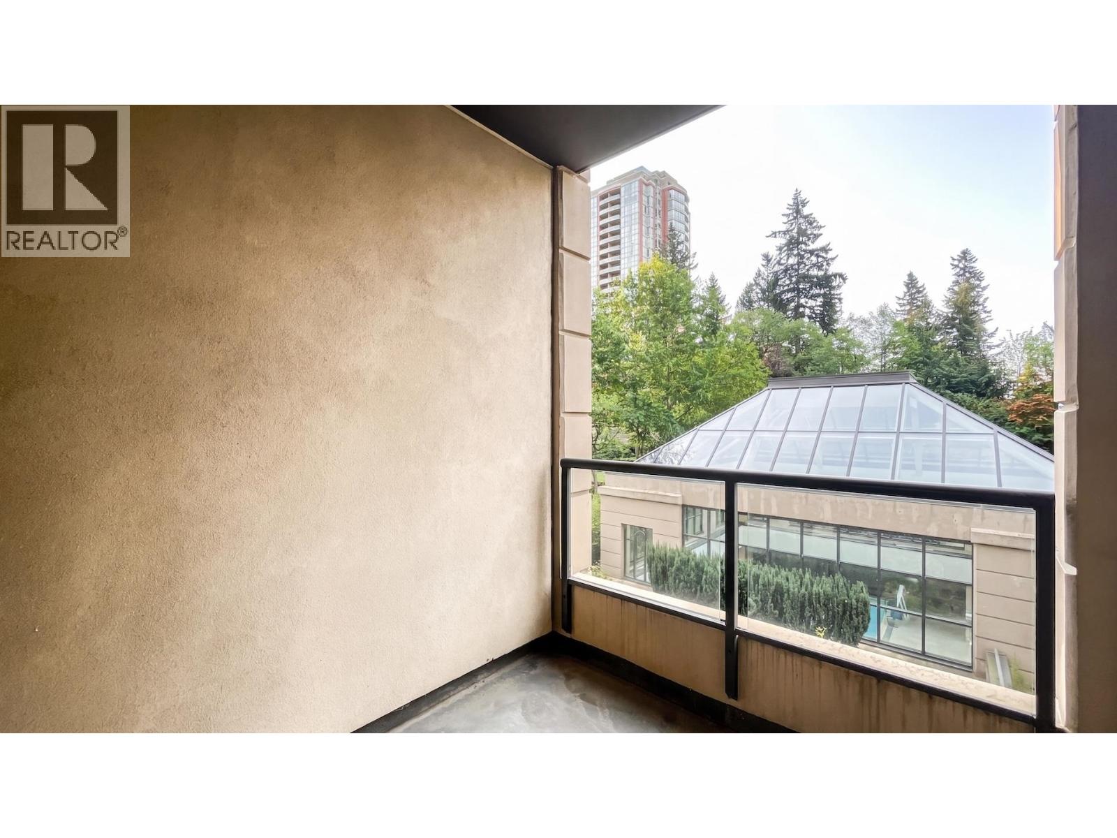 301 7368 Sandborne Avenue, Burnaby, British Columbia  V3N 5C5 - Photo 18 - R3114029