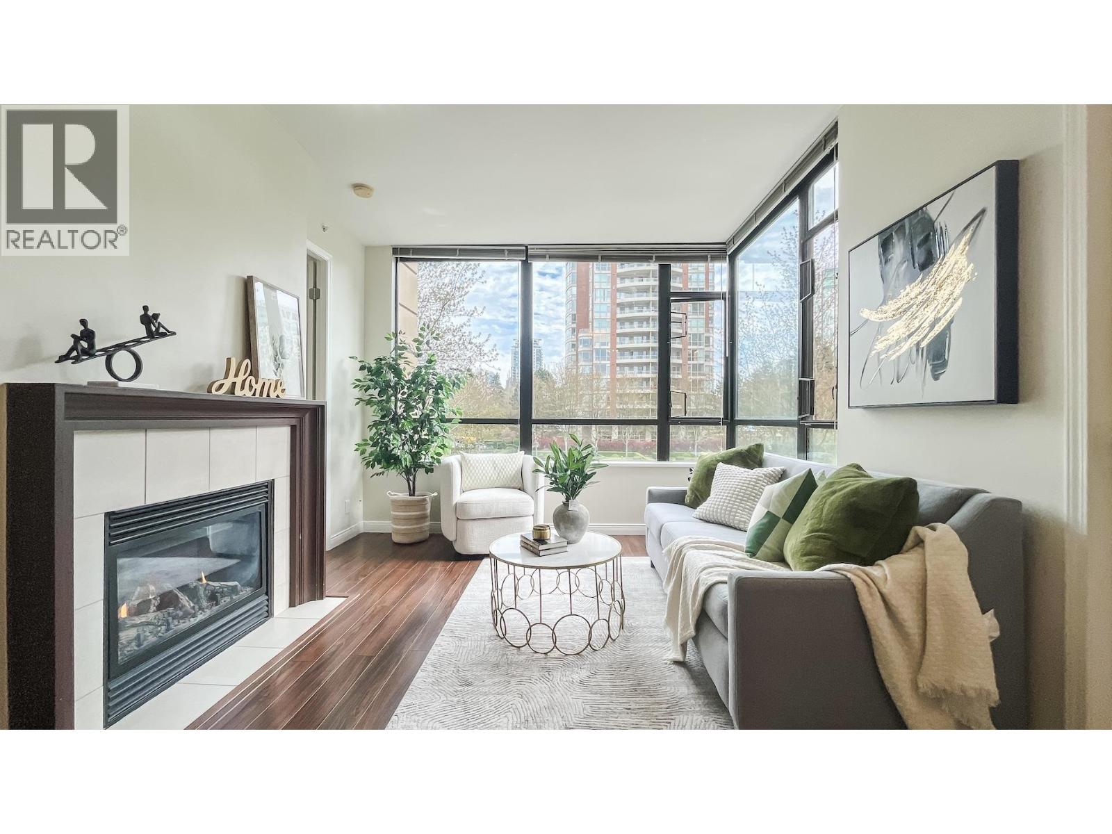 301 7368 Sandborne Avenue, Burnaby, British Columbia  V3N 5C5 - Photo 6 - R3114029