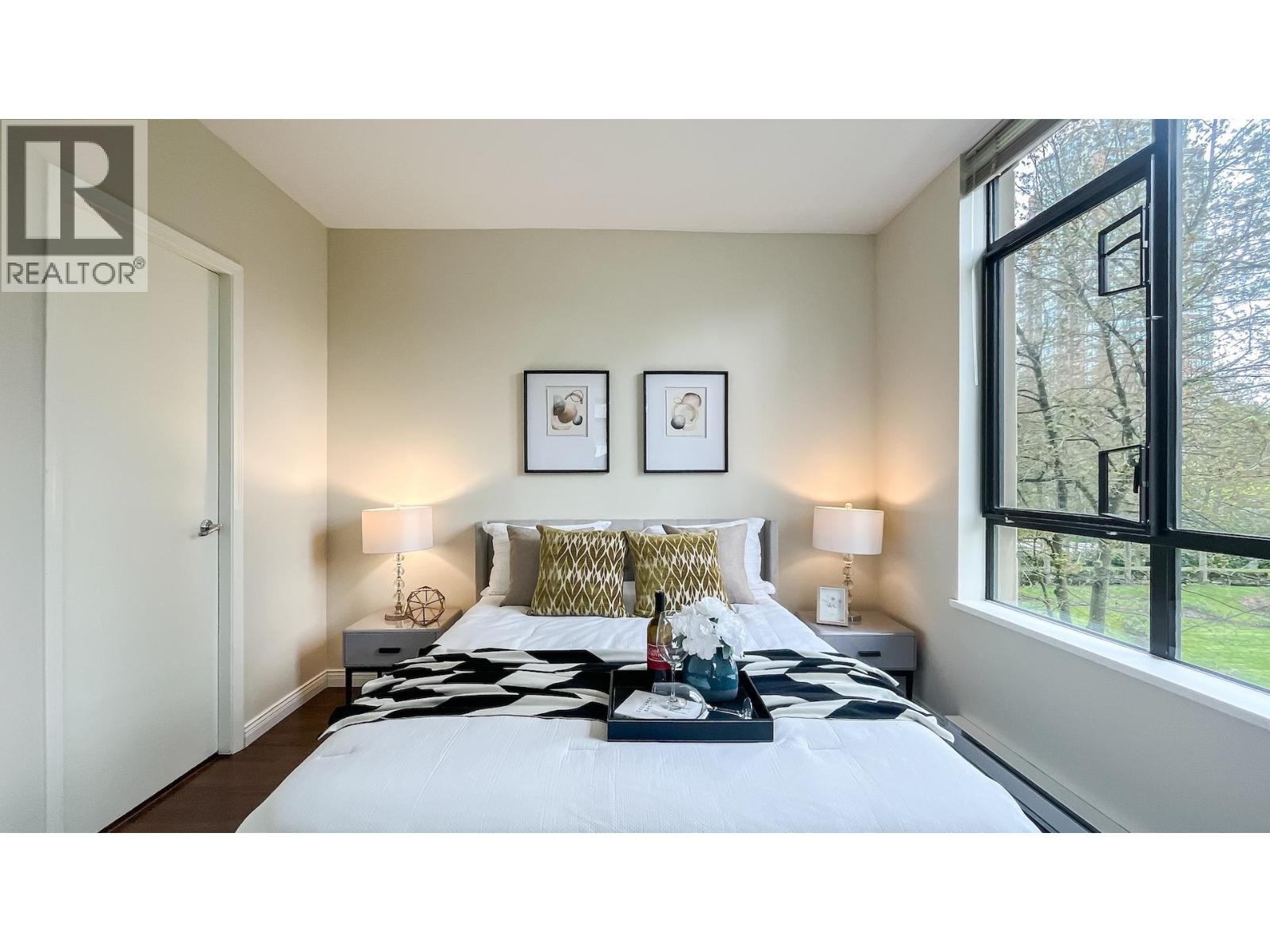 301 7368 Sandborne Avenue, Burnaby, British Columbia  V3N 5C5 - Photo 14 - R3114029