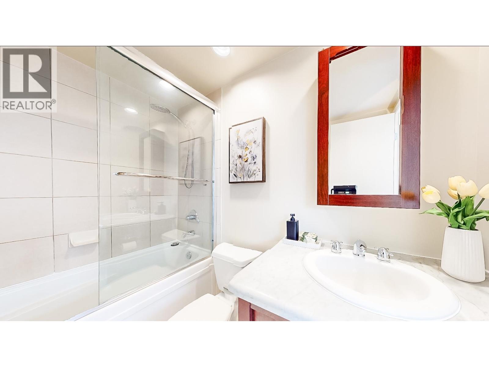 301 7368 Sandborne Avenue, Burnaby, British Columbia  V3N 5C5 - Photo 15 - R3114029