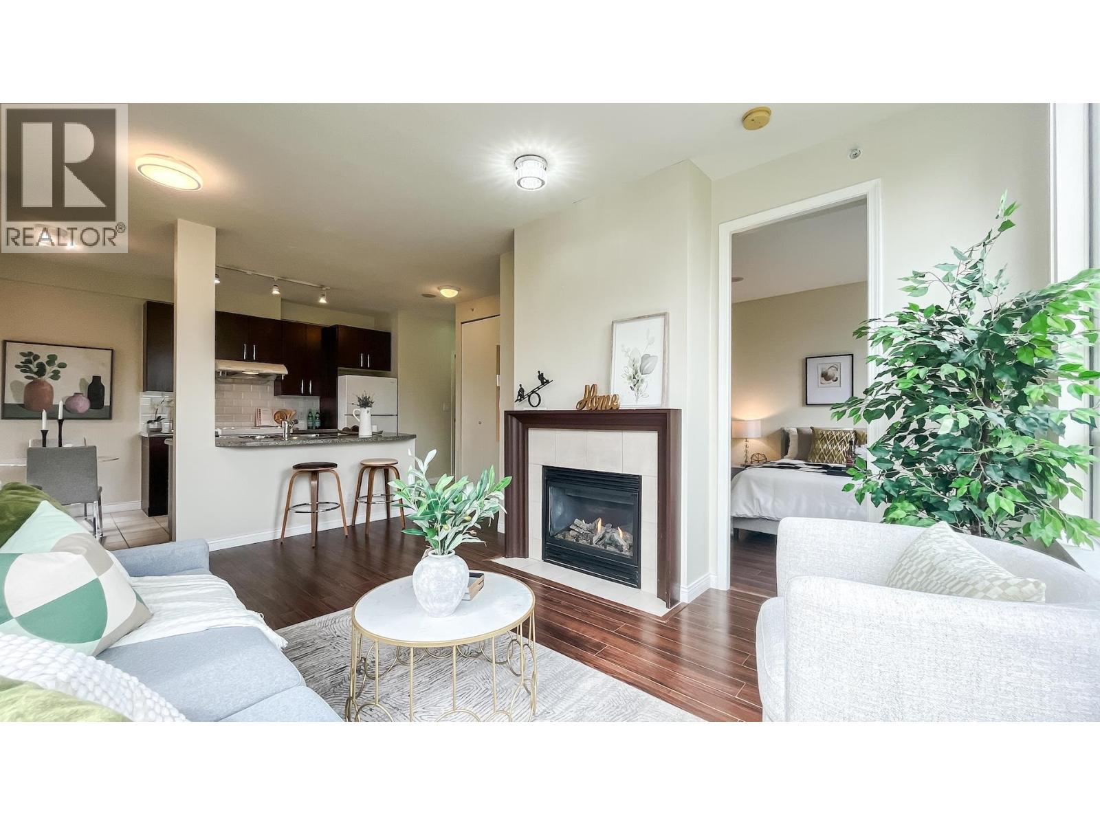 301 7368 Sandborne Avenue, Burnaby, British Columbia  V3N 5C5 - Photo 7 - R3114029