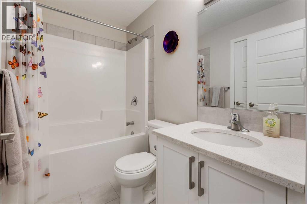 123 Drake Landing Loop, Okotoks, Alberta  T1S 0H4 - Photo 33 - A2301815