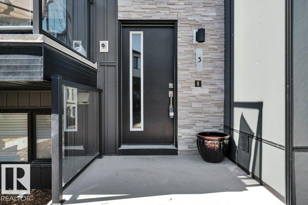 #5 1729 Keene Cr Sw, Edmonton, Alberta  T6W 4B6 - Photo 2 - E4483733