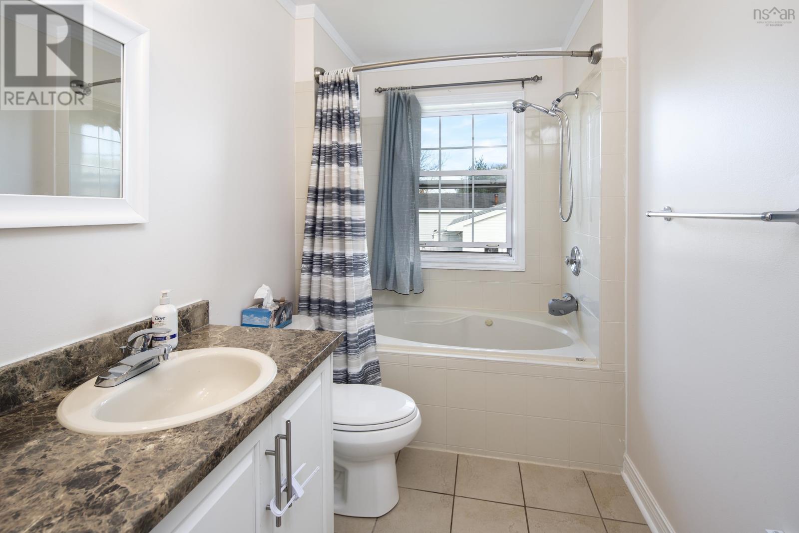 4 Evergreen Drive, Cole Harbour, Nova Scotia  B2W 4A7 - Photo 10 - 202608368