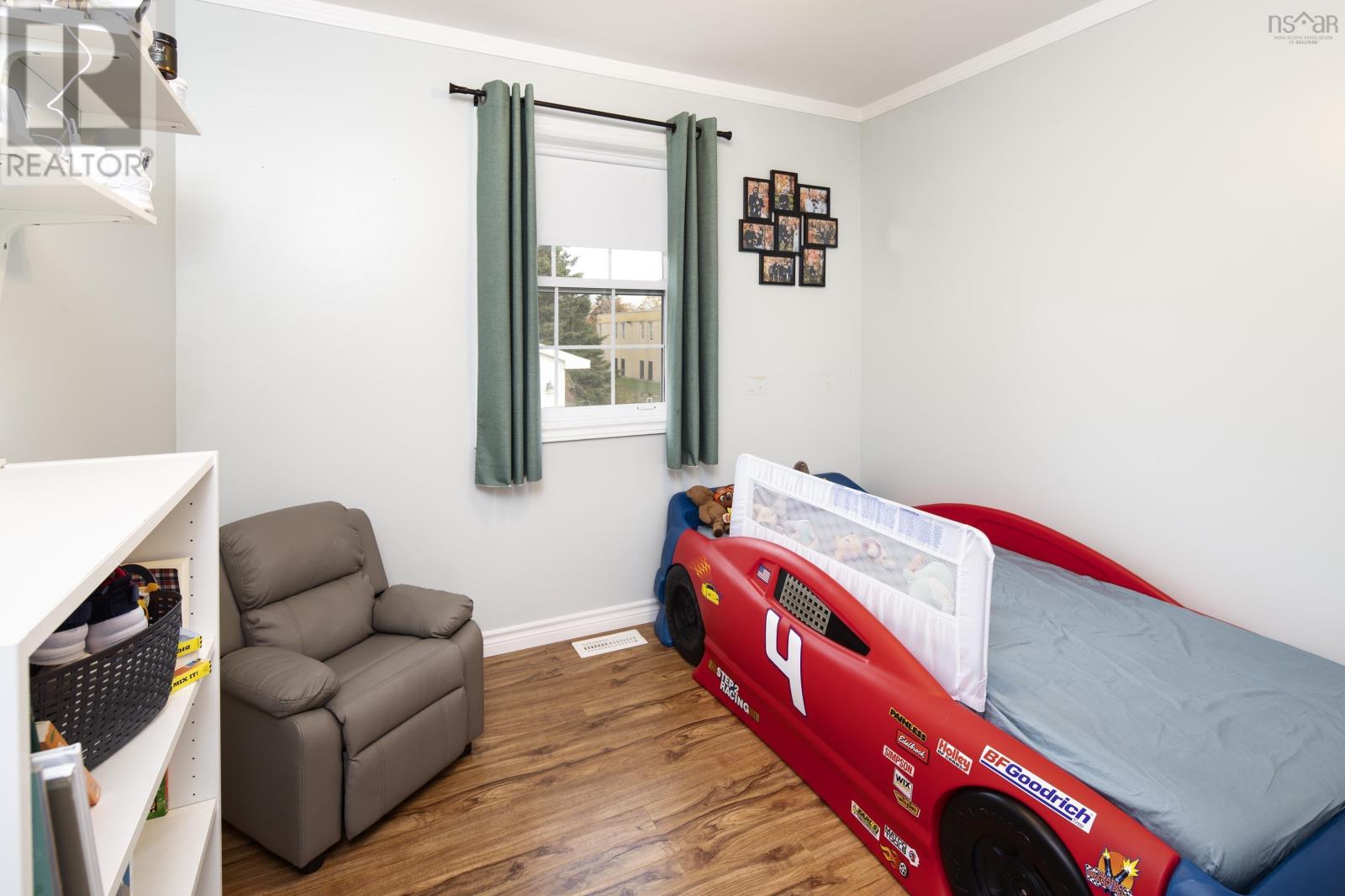 4 Evergreen Drive, Cole Harbour, Nova Scotia  B2W 4A7 - Photo 9 - 202608368