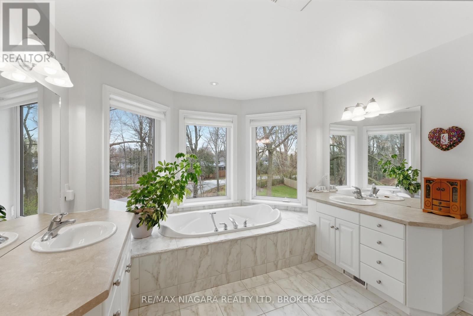 52 Scullers Way W, St. Catharines, Ontario  L2N 7T6 - Photo 21 - X13035470