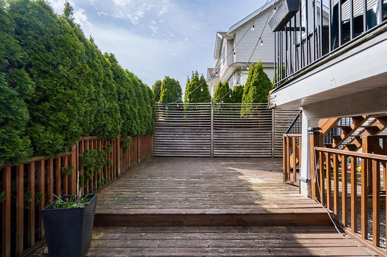 19654 69a Avenue, Langley, British Columbia  V2Y 3A6 - Photo 34 - R3114765