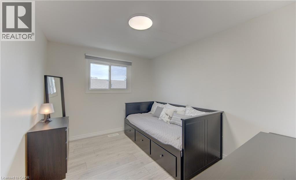 198 The Country Way, Kitchener, Ontario  N2E 2P4 - Photo 12 - 40808320