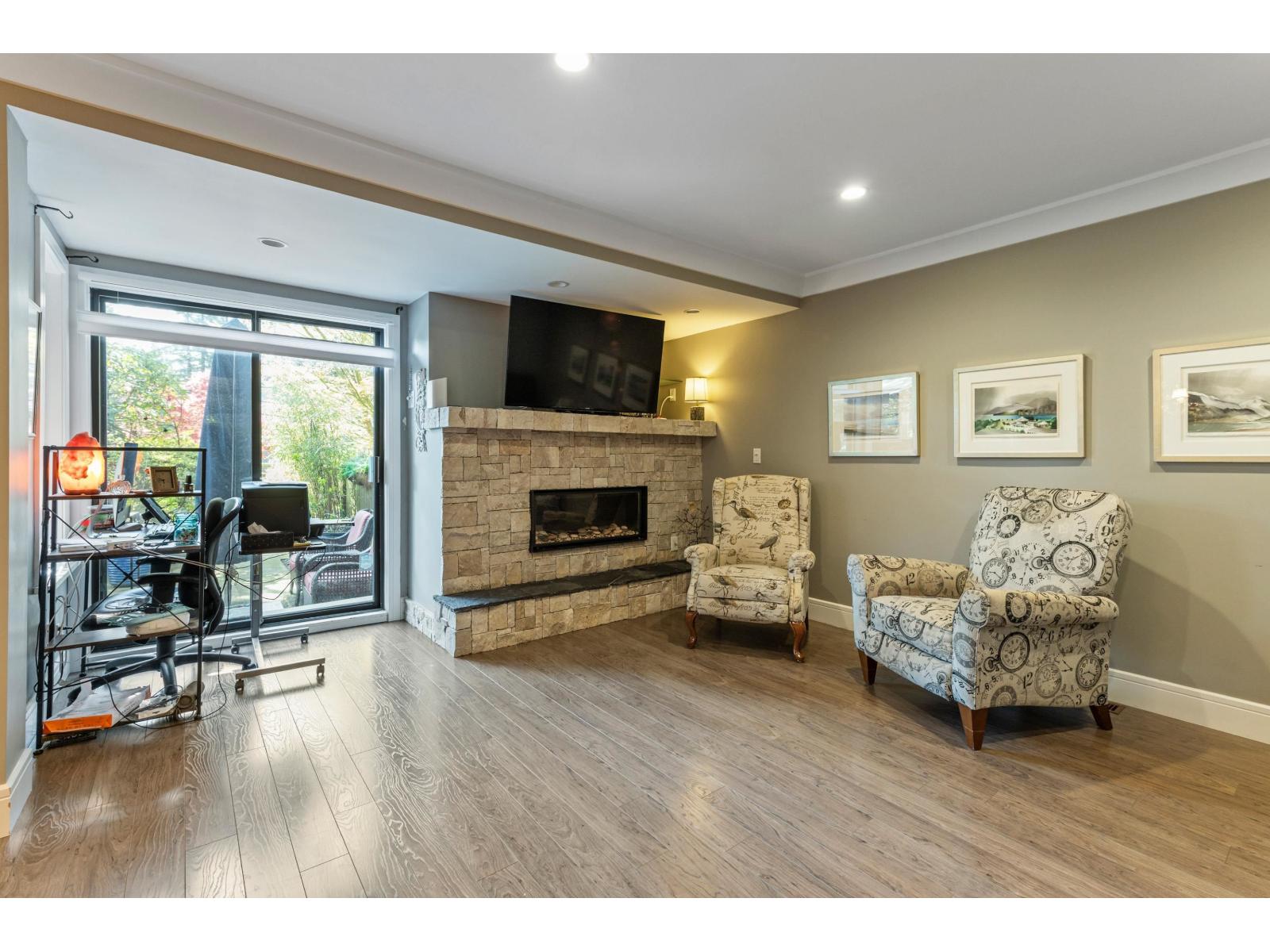 103 12757 16 Avenue, Surrey, British Columbia  V4A 1N2 - Photo 3 - R3114487