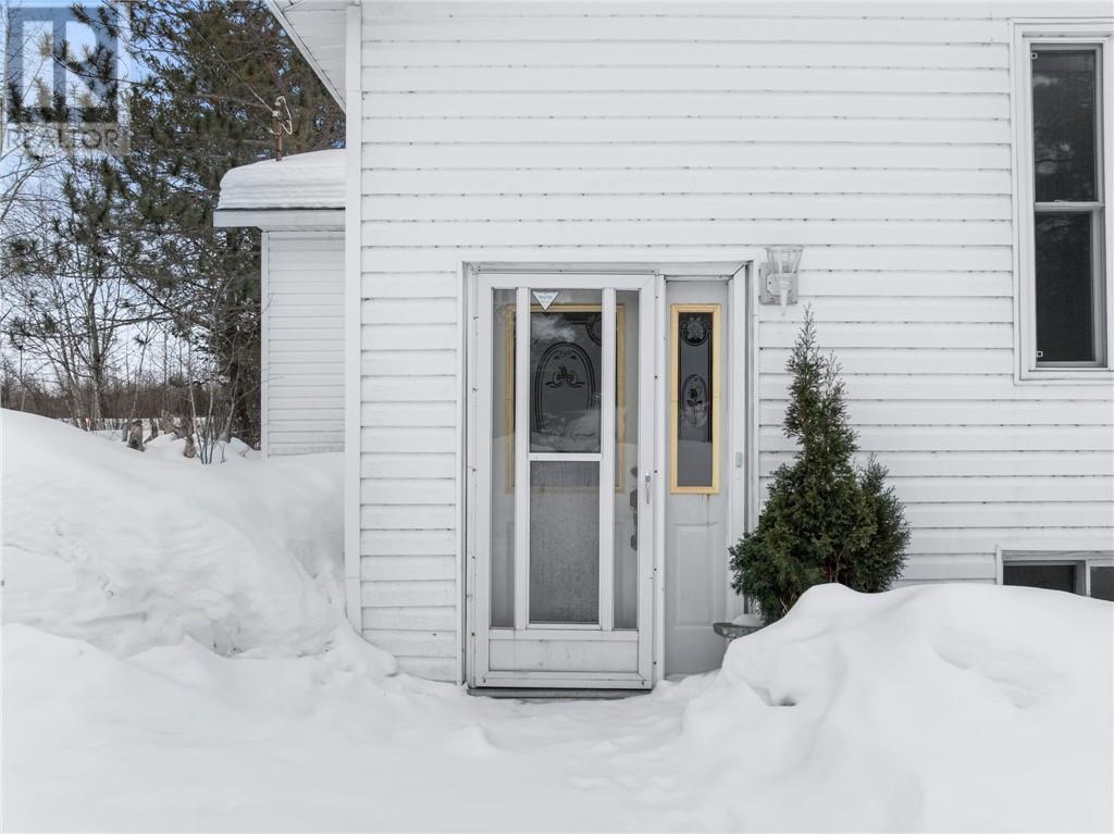 3665 Montpellier, Chelmsford, Ontario  P0M 1L0 - Photo 3 - 2126621