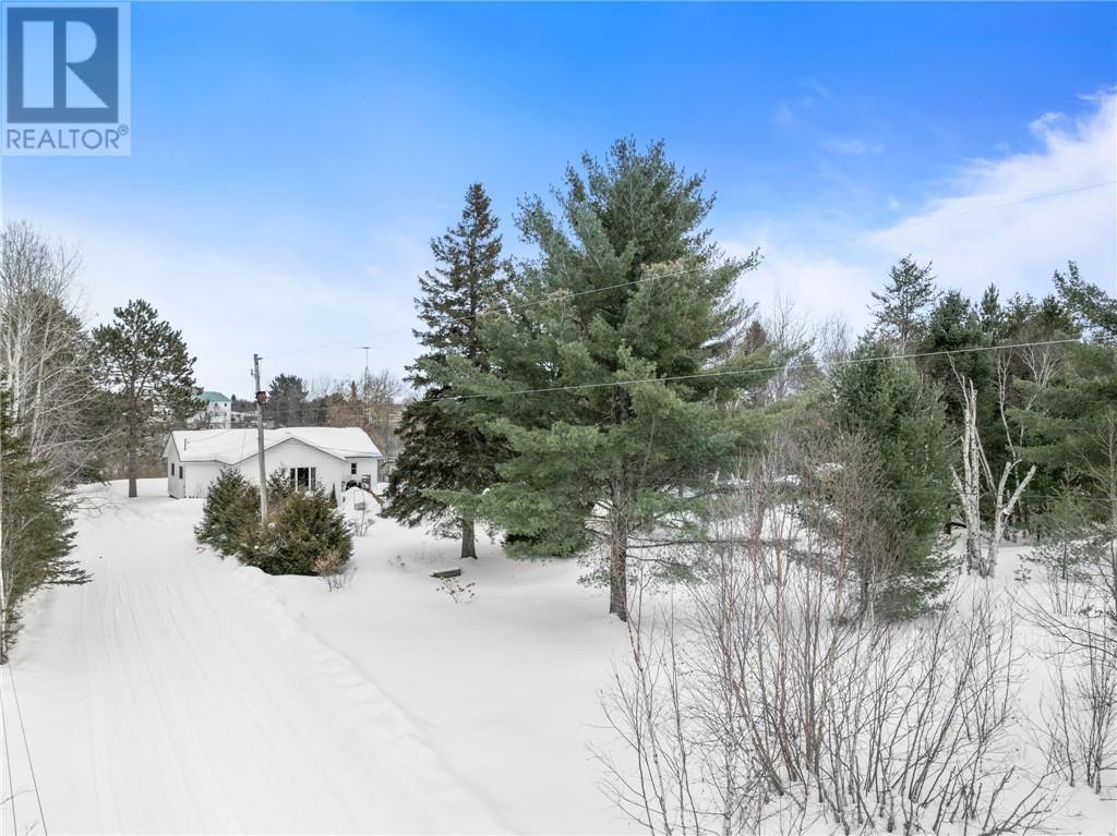 3665 Montpellier, Chelmsford, Ontario  P0M 1L0 - Photo 30 - 2126621