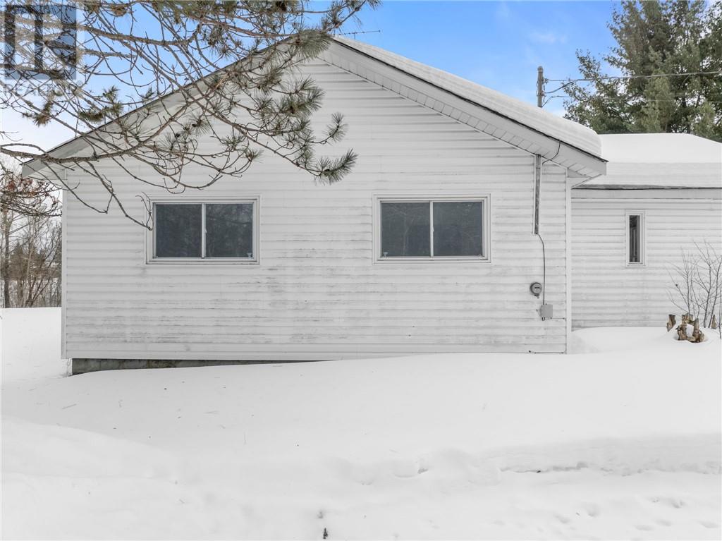 3665 Montpellier, Chelmsford, Ontario  P0M 1L0 - Photo 32 - 2126621