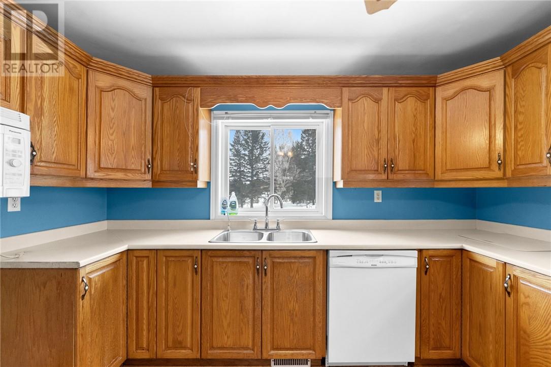 3665 Montpellier, Chelmsford, Ontario  P0M 1L0 - Photo 9 - 2126621