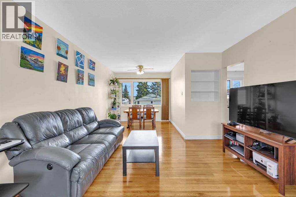 5008 2 Street Nw, Calgary, Alberta  t2k 0z3 - Photo 4 - A2303445