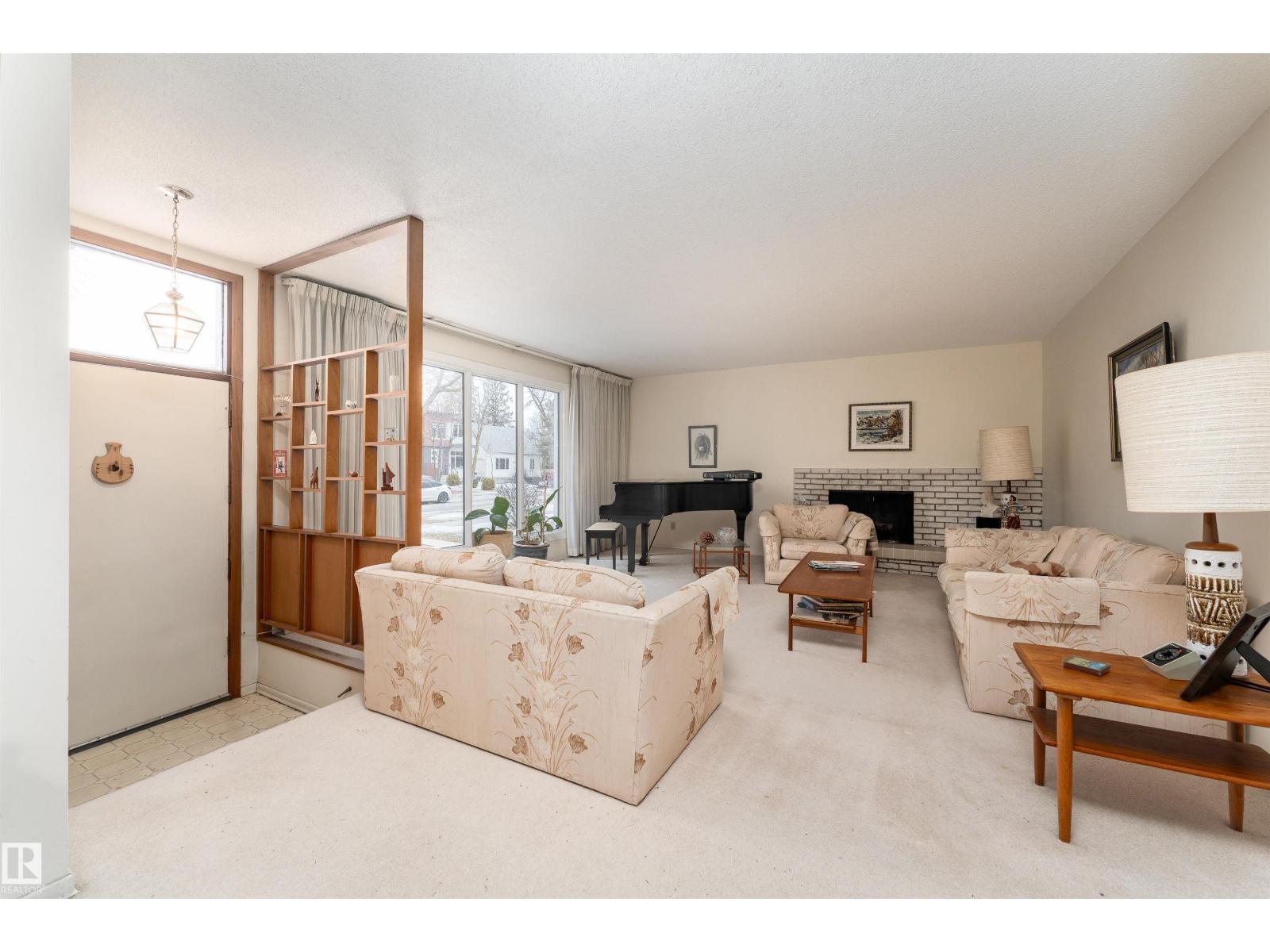 11315 75 Av Nw, Edmonton, Alberta  T6G 0H6 - Photo 3 - E4483734