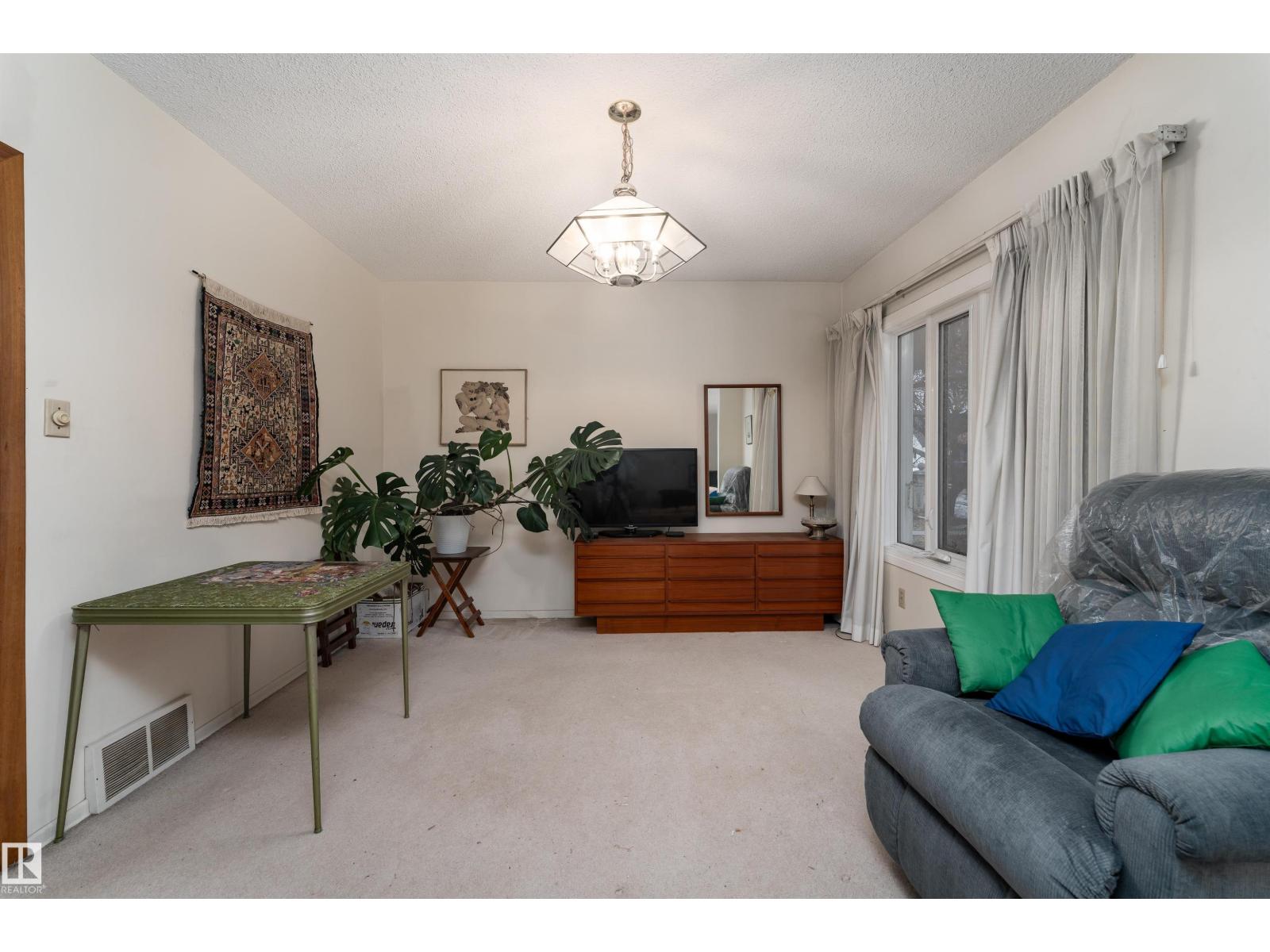 11315 75 Av Nw, Edmonton, Alberta  T6G 0H6 - Photo 8 - E4483734