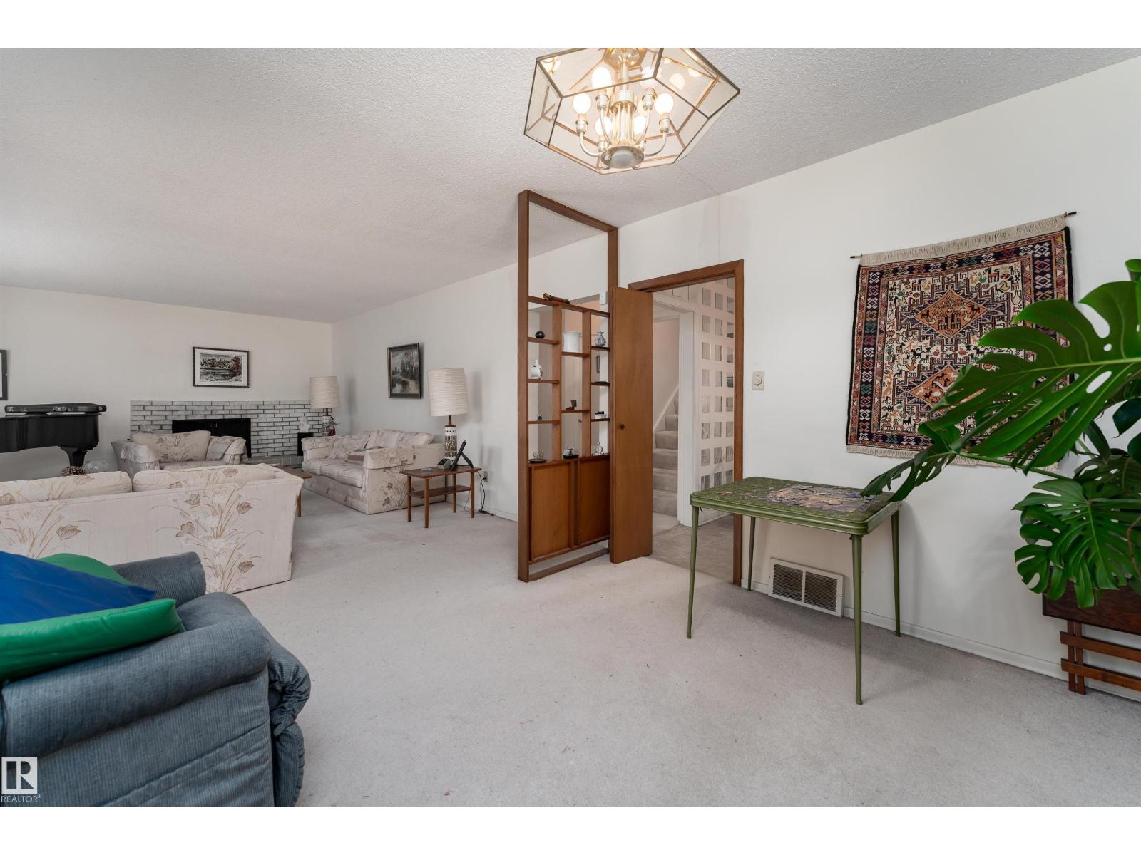 11315 75 Av Nw, Edmonton, Alberta  T6G 0H6 - Photo 9 - E4483734