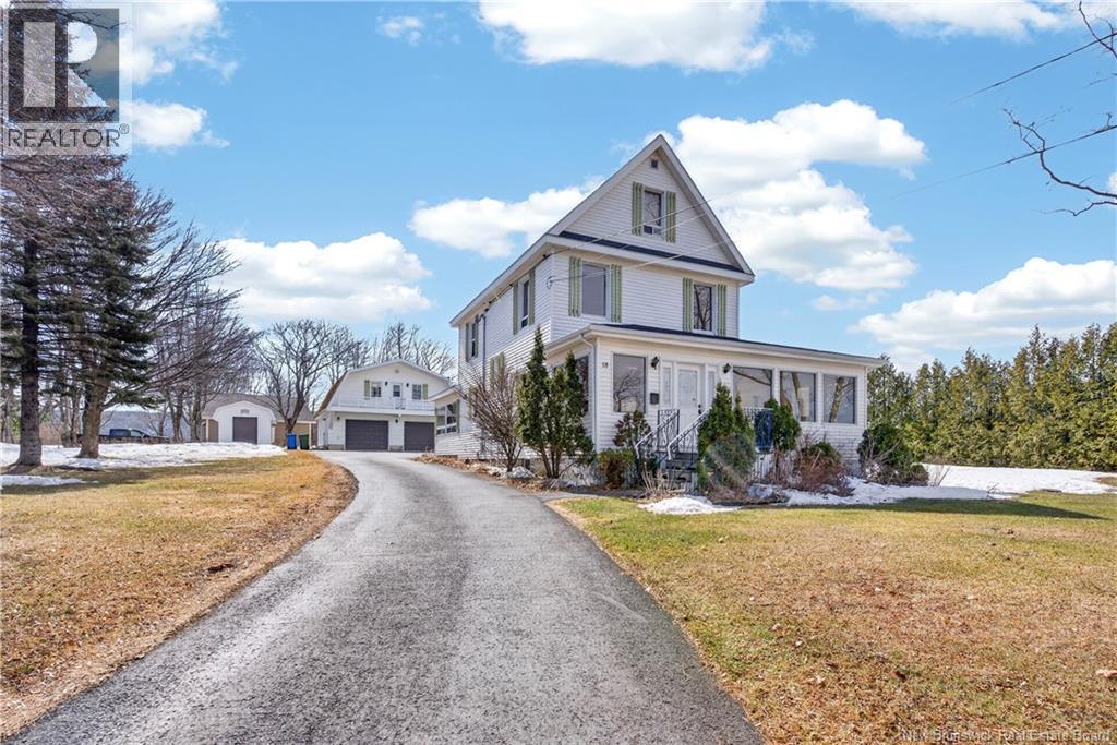 18 Stanley Street, Campbellton, New Brunswick  E3N 1G9 - Photo 1 - NB137664