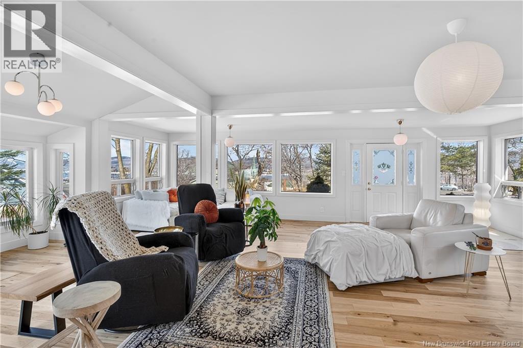 18 Stanley Street, Campbellton, New Brunswick  E3N 1G9 - Photo 11 - NB137664