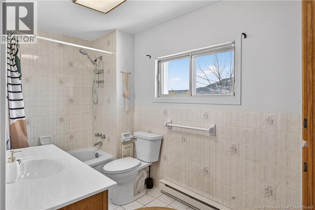 18 Stanley Street, Campbellton, New Brunswick  E3N 1G9 - Photo 24 - NB137664