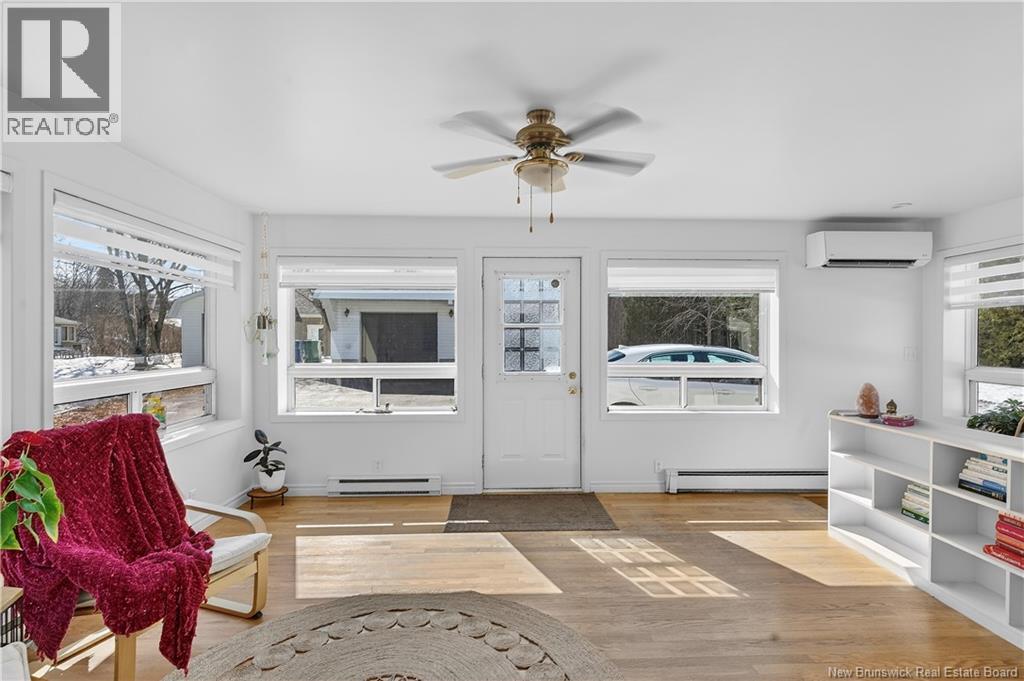 18 Stanley Street, Campbellton, New Brunswick  E3N 1G9 - Photo 3 - NB137664