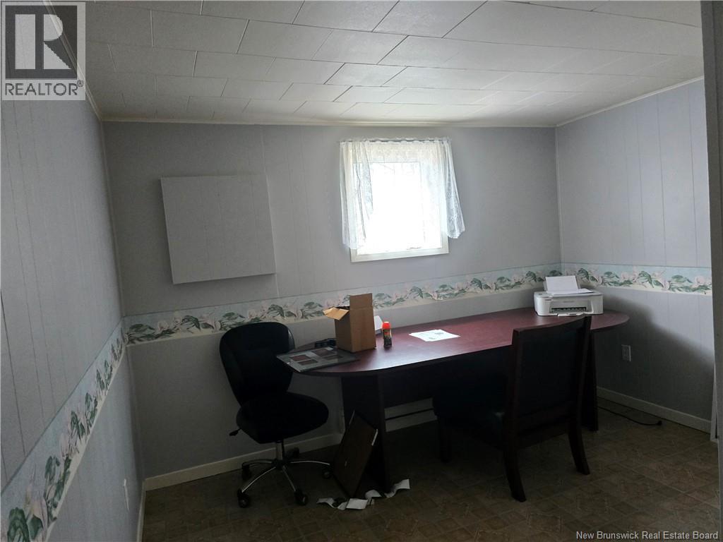 3370 Main, Belledune, New Brunswick  E8G 2N6 - Photo 11 - NB137613