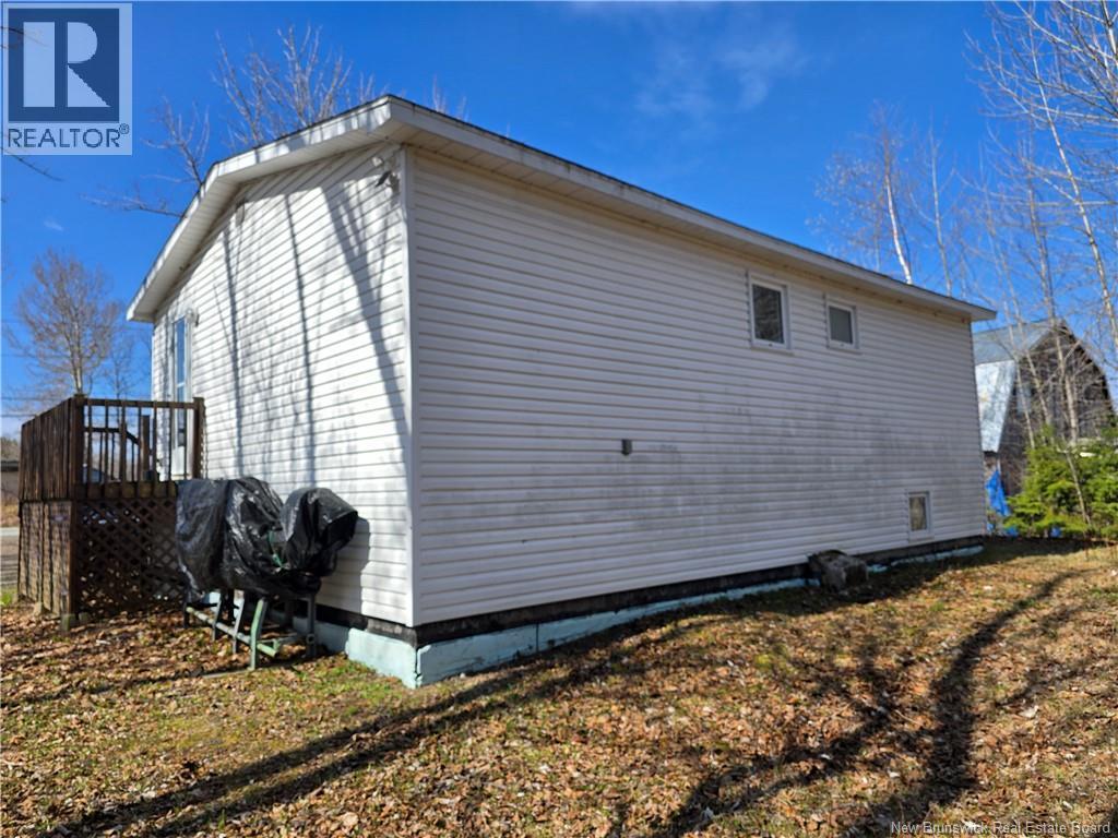 3370 Main, Belledune, New Brunswick  E8G 2N6 - Photo 3 - NB137613