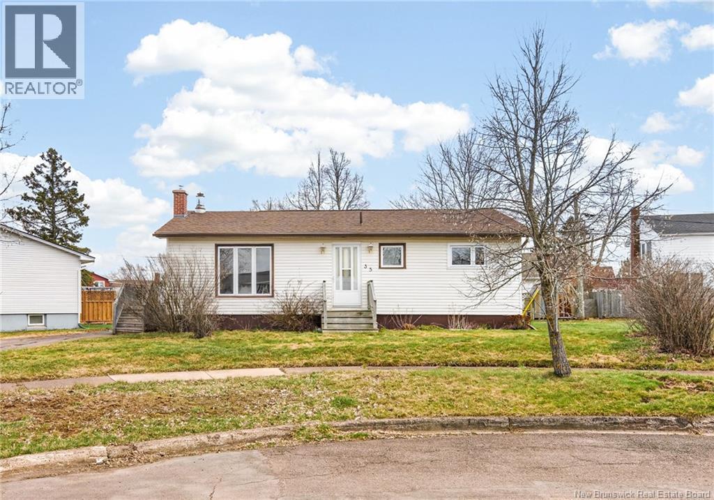 35 Queen Mary Crescent, Moncton, New Brunswick  E1A 3P7 - Photo 1 - NB135750