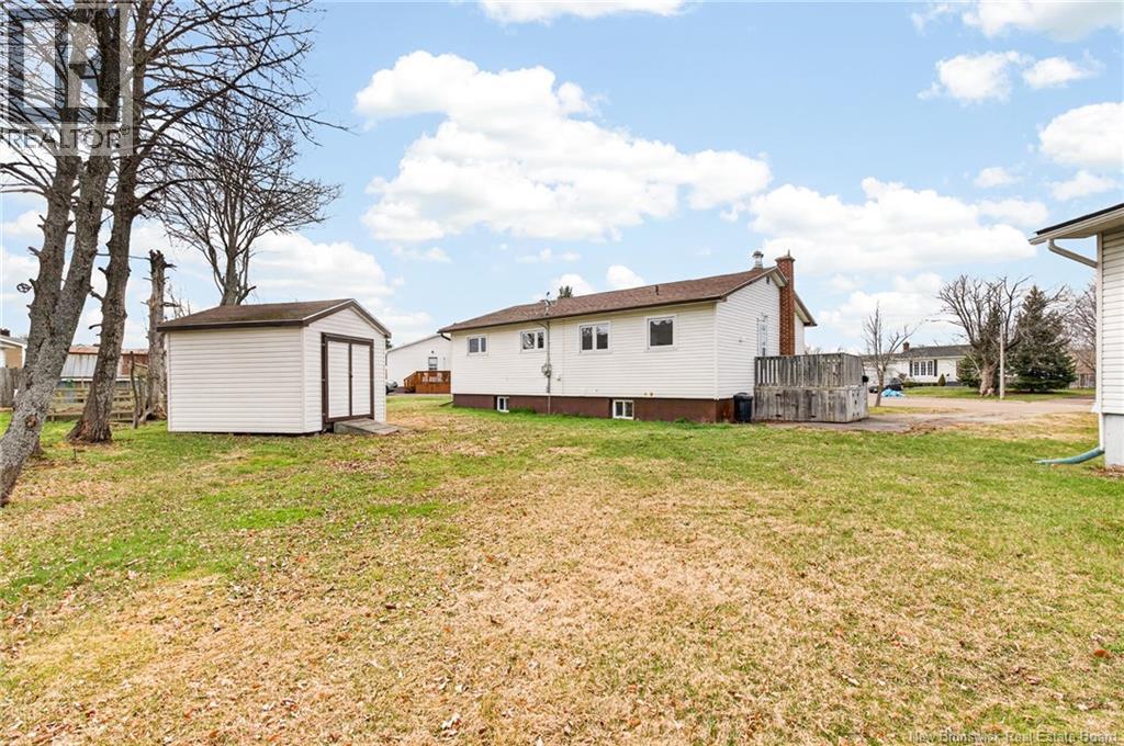 35 Queen Mary Crescent, Moncton, New Brunswick  E1A 3P7 - Photo 3 - NB135750