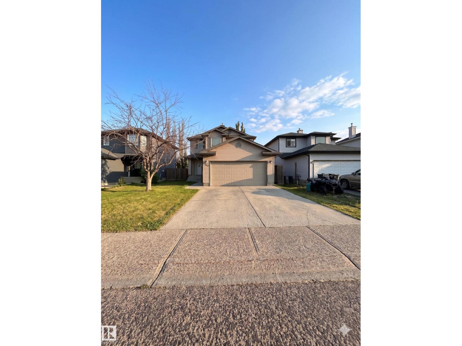 156 Lakewood Dr, Spruce Grove, Alberta  T7X 4A5 - Photo 1 - E4471658