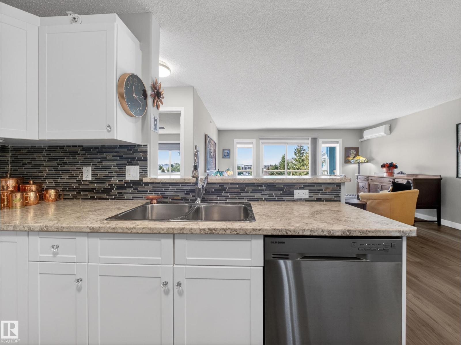 Unknown Address, ,     - Photo 6 - E4483735