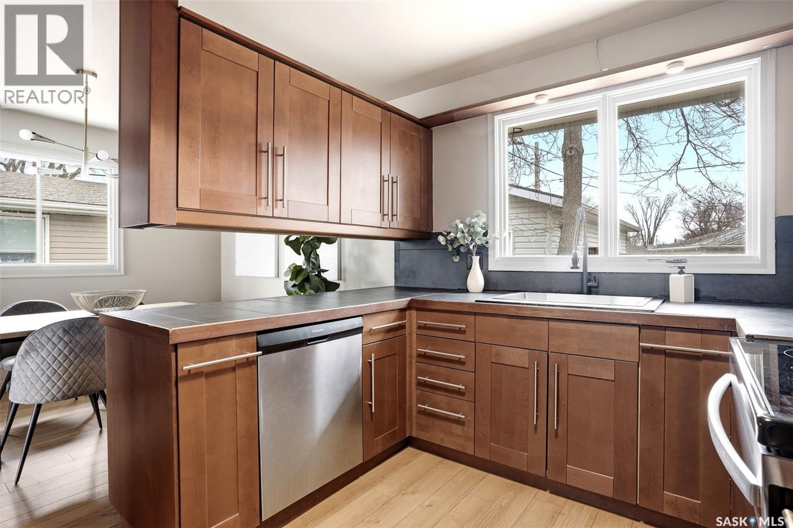 3814 25th Avenue, Regina, Saskatchewan  S4S 1L9 - Photo 12 - SK033736