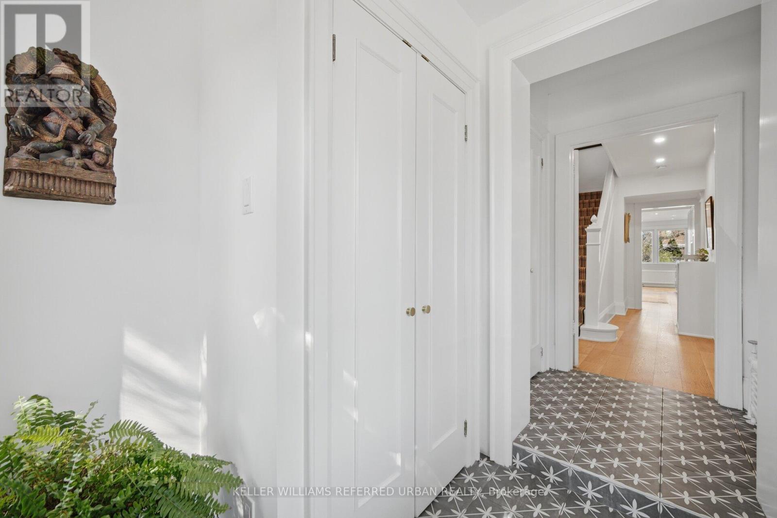 29 Thurston Road, Toronto, Ontario  M4S 2V8 - Photo 2 - C13035514