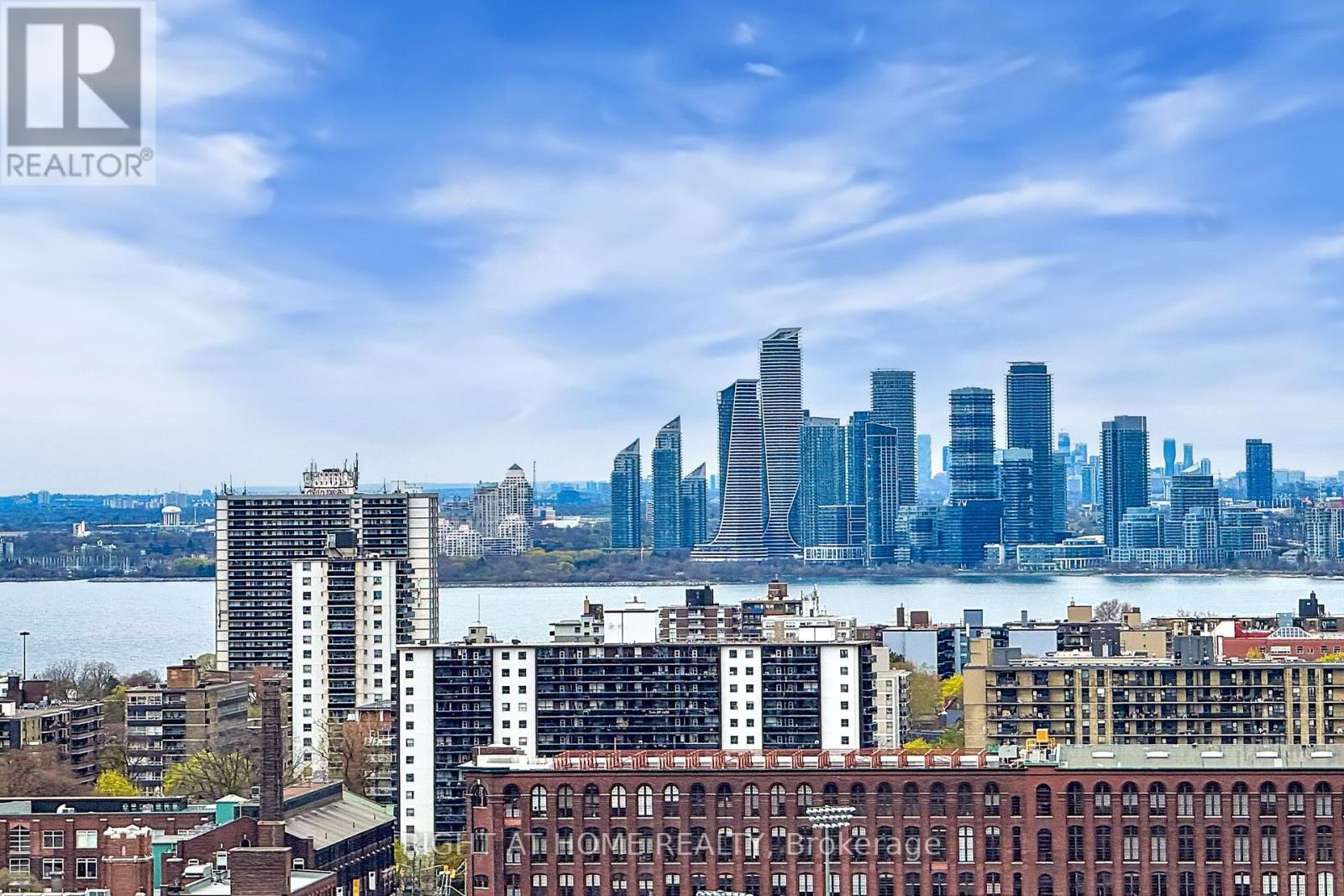 2415 - 125 Western Battery Road, Toronto, Ontario  M6K 3R8 - Photo 32 - C13035586