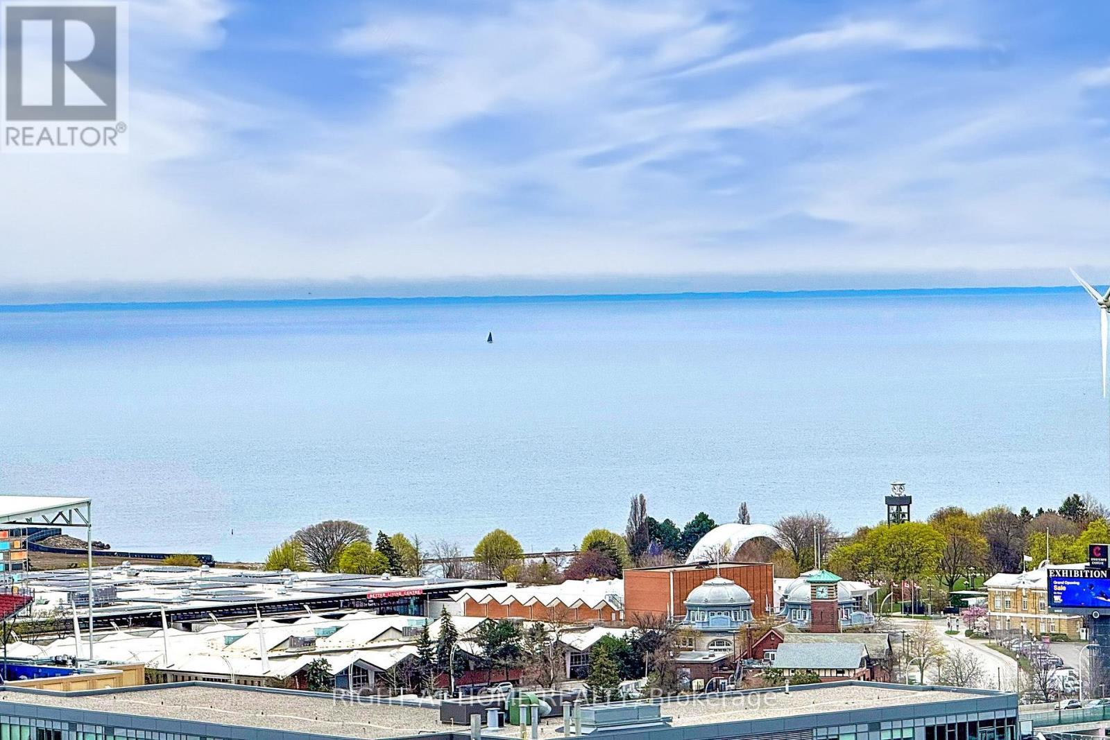 2415 - 125 Western Battery Road, Toronto, Ontario  M6K 3R8 - Photo 34 - C13035586