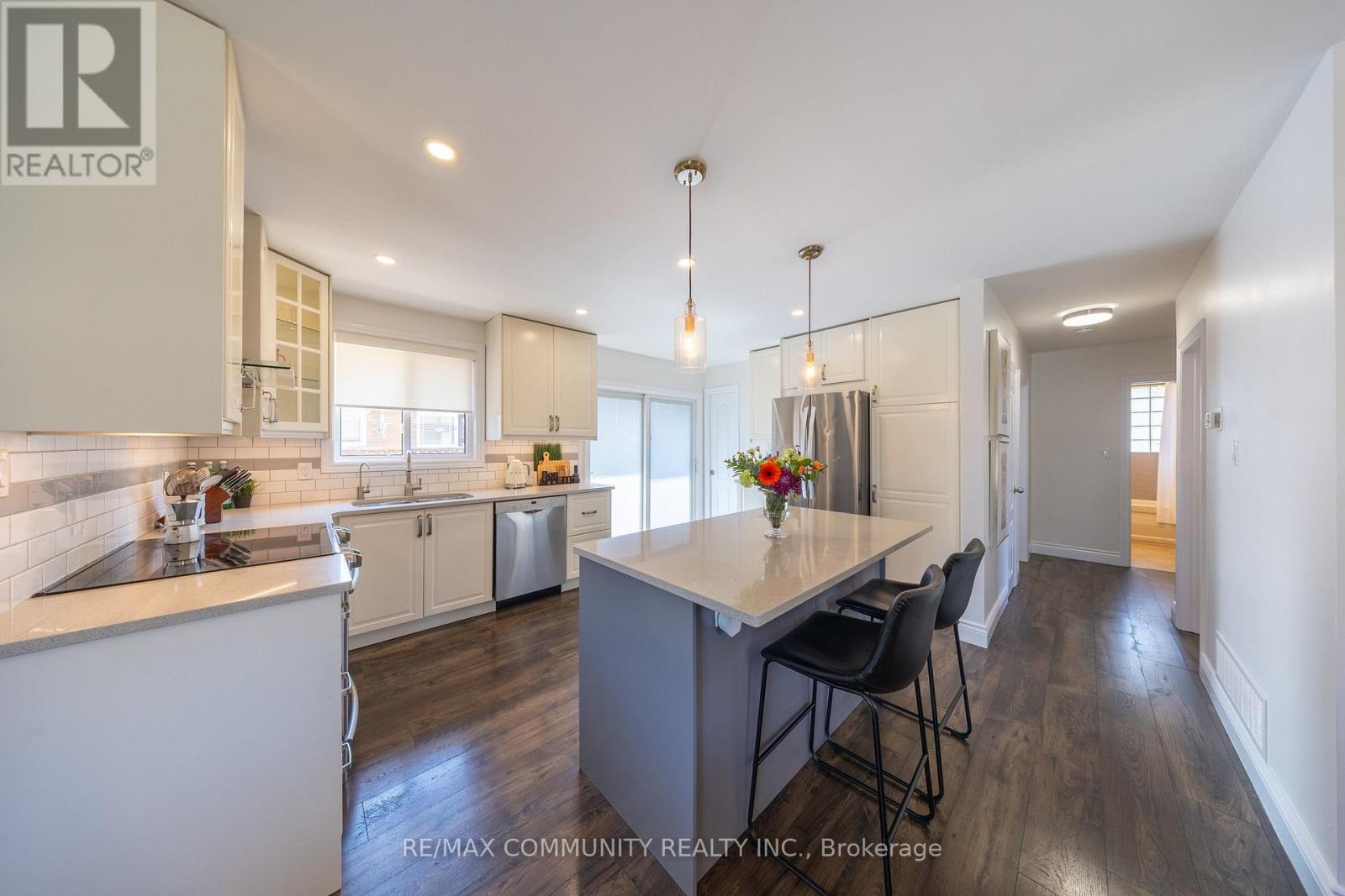 912 Walton Boulevard, Whitby, Ontario  L1N 3G5 - Photo 9 - E13035428