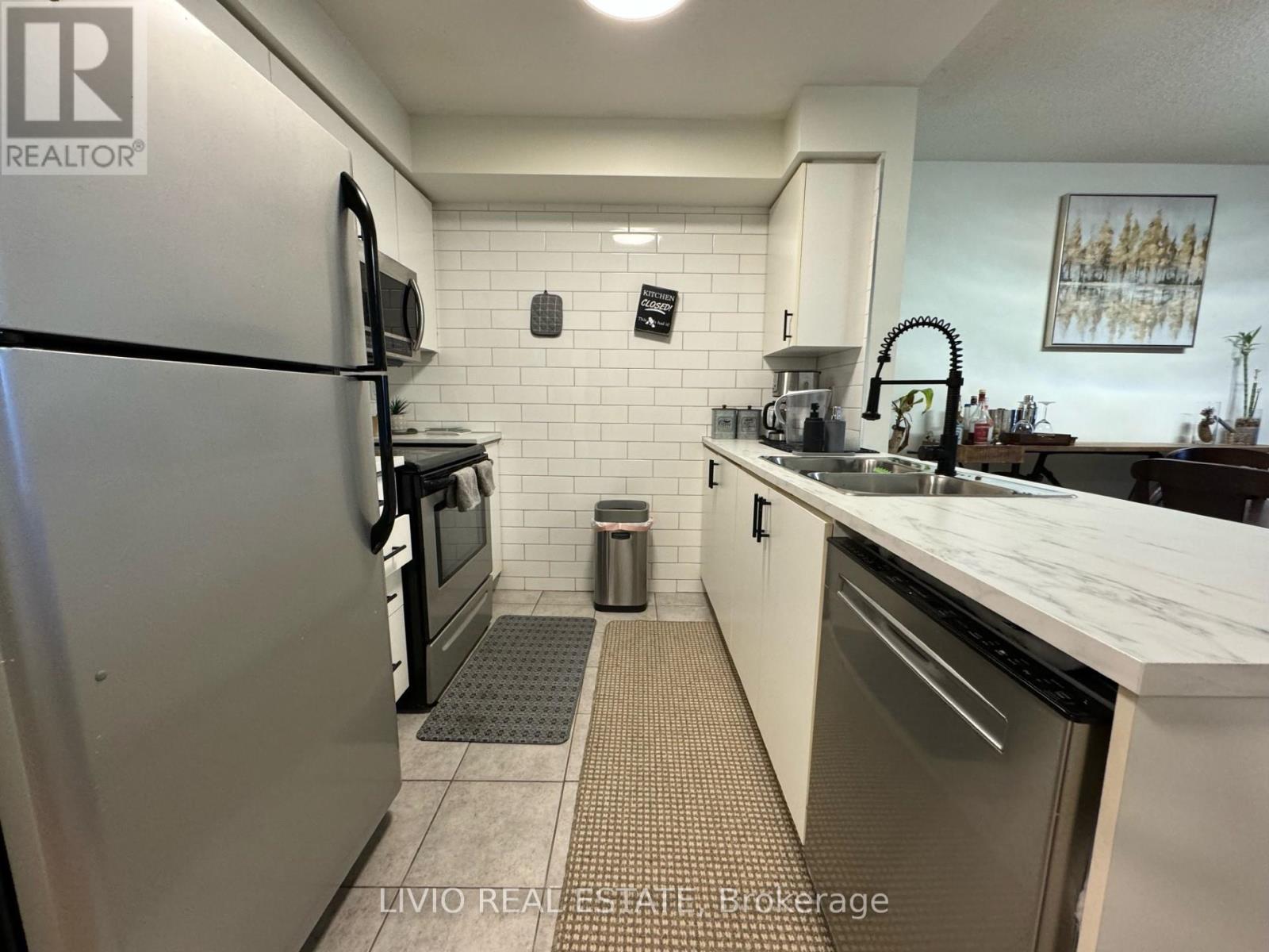 1 - 33 Petra Way, Whitby, Ontario  L1R 0A7 - Photo 7 - E13035494