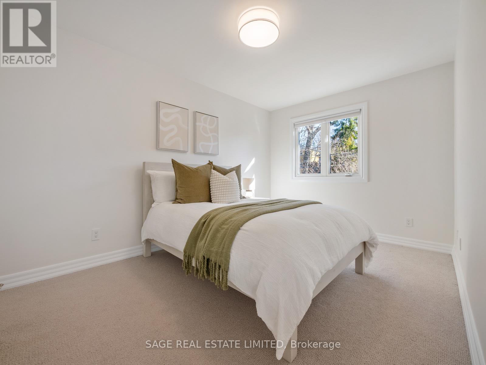 137 Willow Avenue, Toronto, Ontario  M4E 3K4 - Photo 14 - E13035512