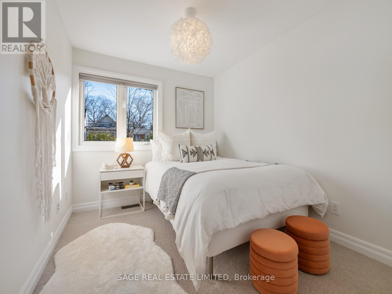 137 Willow Avenue, Toronto, Ontario  M4E 3K4 - Photo 15 - E13035512