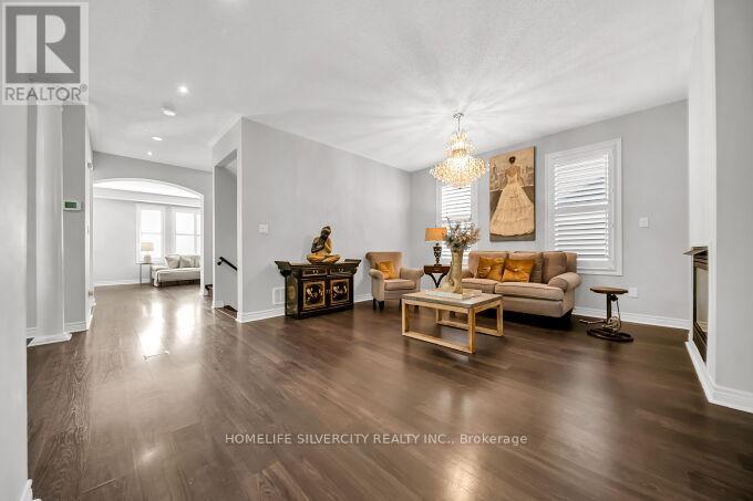 23 Ross Wright Avenue, Clarington, Ontario  L1C 0P6 - Photo 10 - E13035516