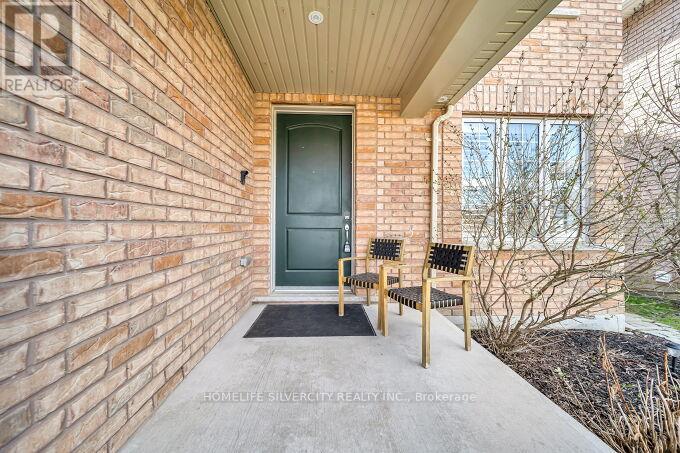 23 Ross Wright Avenue, Clarington, Ontario  L1C 0P6 - Photo 4 - E13035516