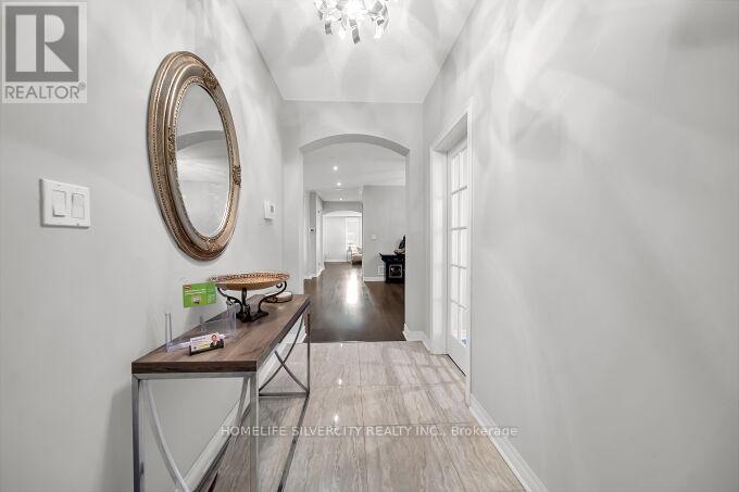 23 Ross Wright Avenue, Clarington, Ontario  L1C 0P6 - Photo 5 - E13035516