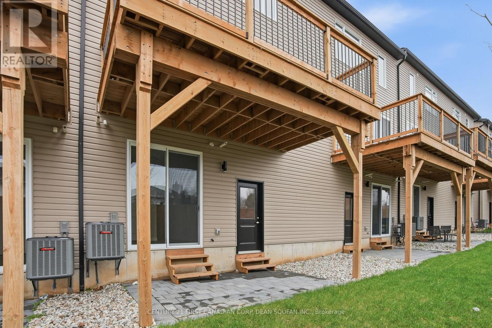 18 - 349 Southdale Road E, London South, Ontario  N6E 1A2 - Photo 43 - X12736758