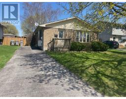 7 ARVA COURT, Strathroy-Caradoc, Ontario