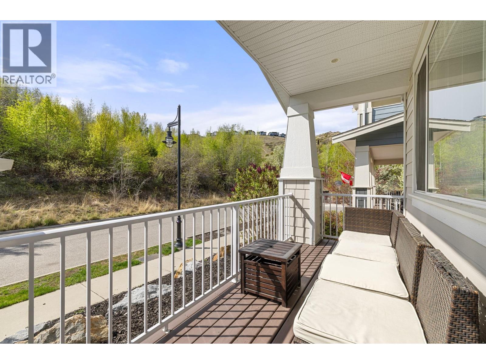 1260 Snowberry Avenue, Kelowna, British Columbia  V1W 5K7 - Photo 19 - 10382014